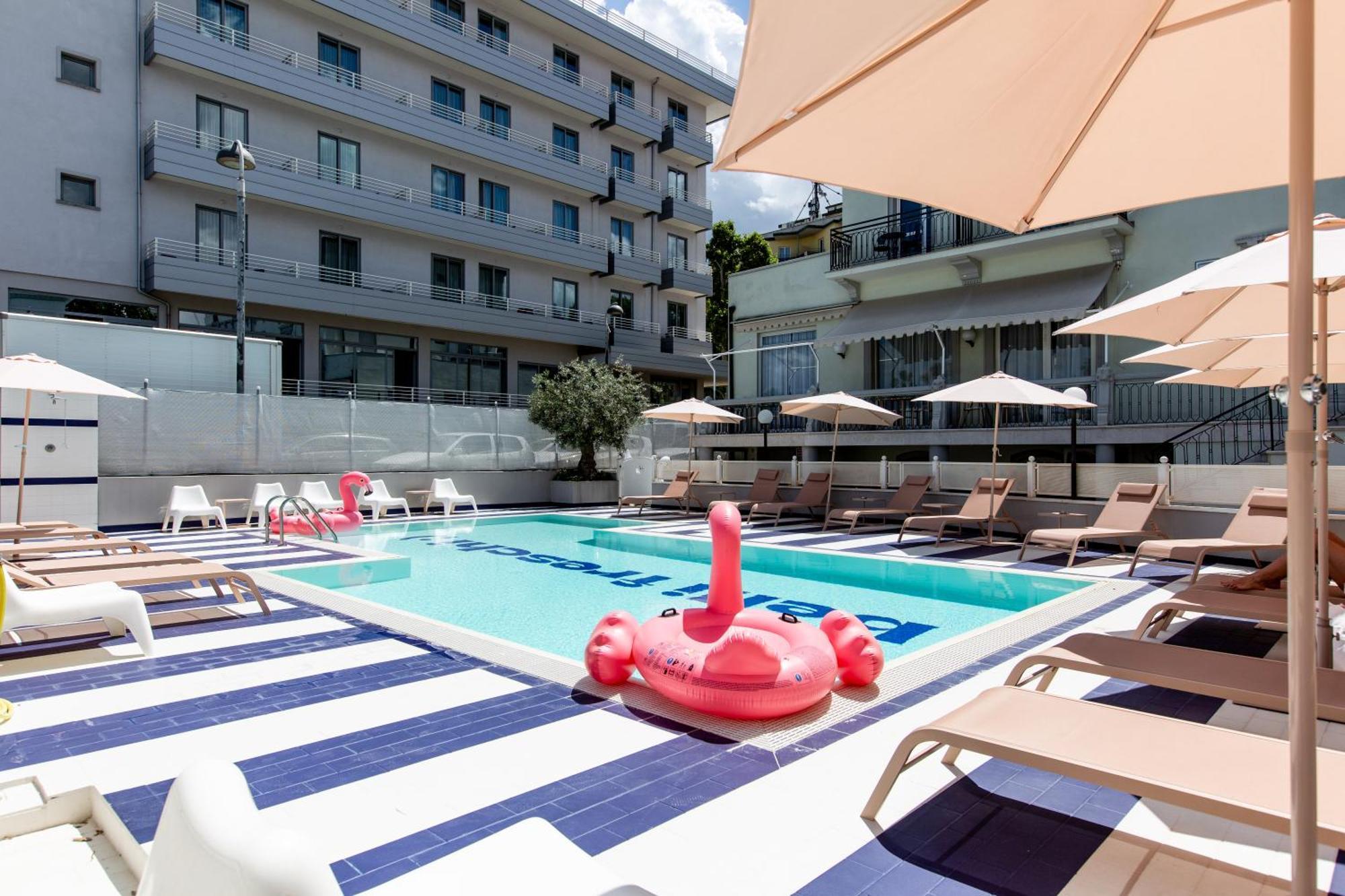 Hotel Belvedere Римини Экстерьер фото